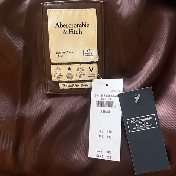 Bomber Jacket - Picture 4 of 4